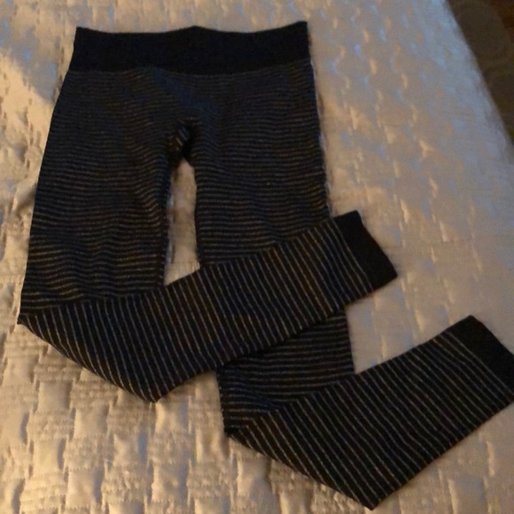 Athleta Pants - Athleta size small amazing leggings